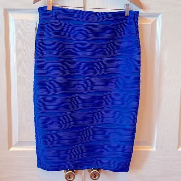 ROYAL BLUE PENCIL SKIRT PLUS SIZE 1X NWT - Picture 1 of 5